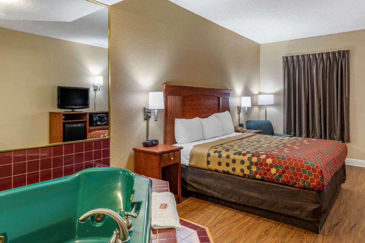 Econo Lodge Cordele Eksteriør bilde